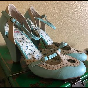 Light blue and cream Mary Jane heels